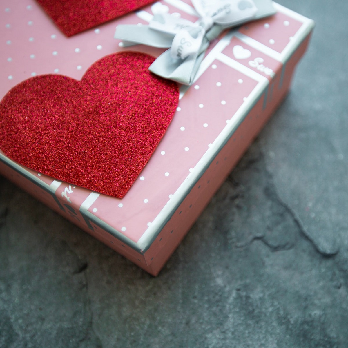 pretty-pink-gift-box-adorned-for-galentines-day
